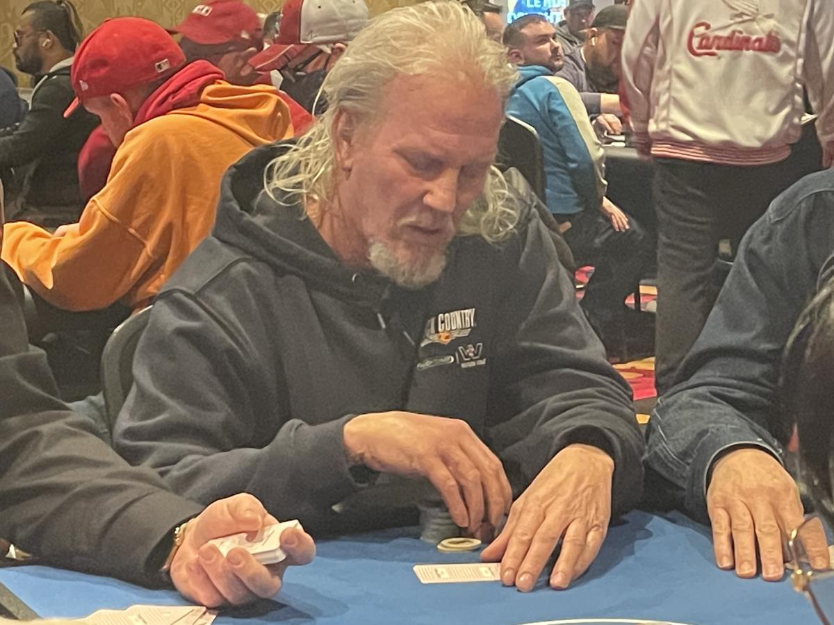 Brett Reichard raised to 3,500 from first position and was called by a